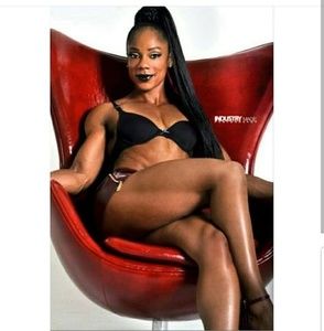 Meet your Posher, Traci